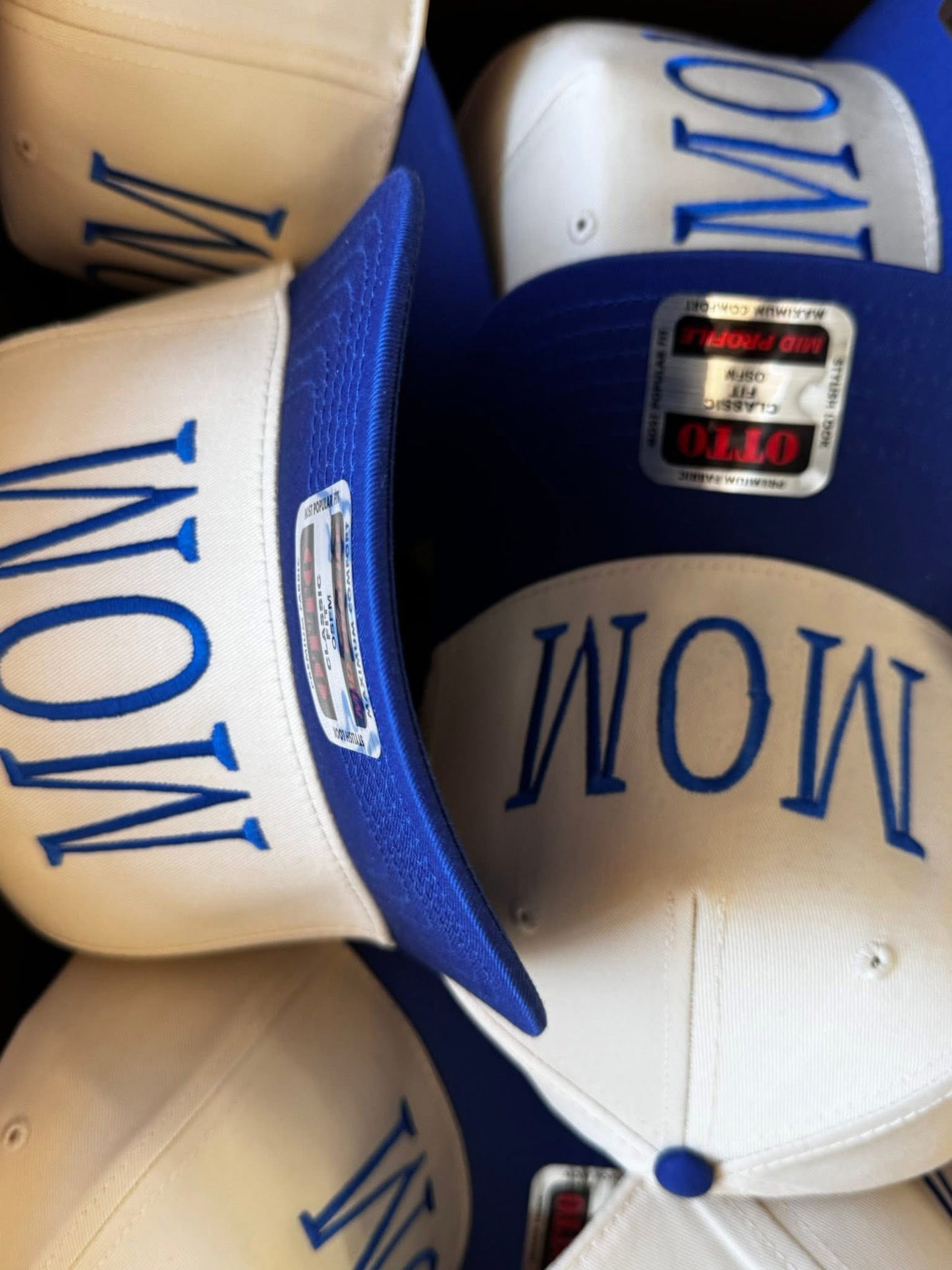 MOM SNAP BACK TRUCKER