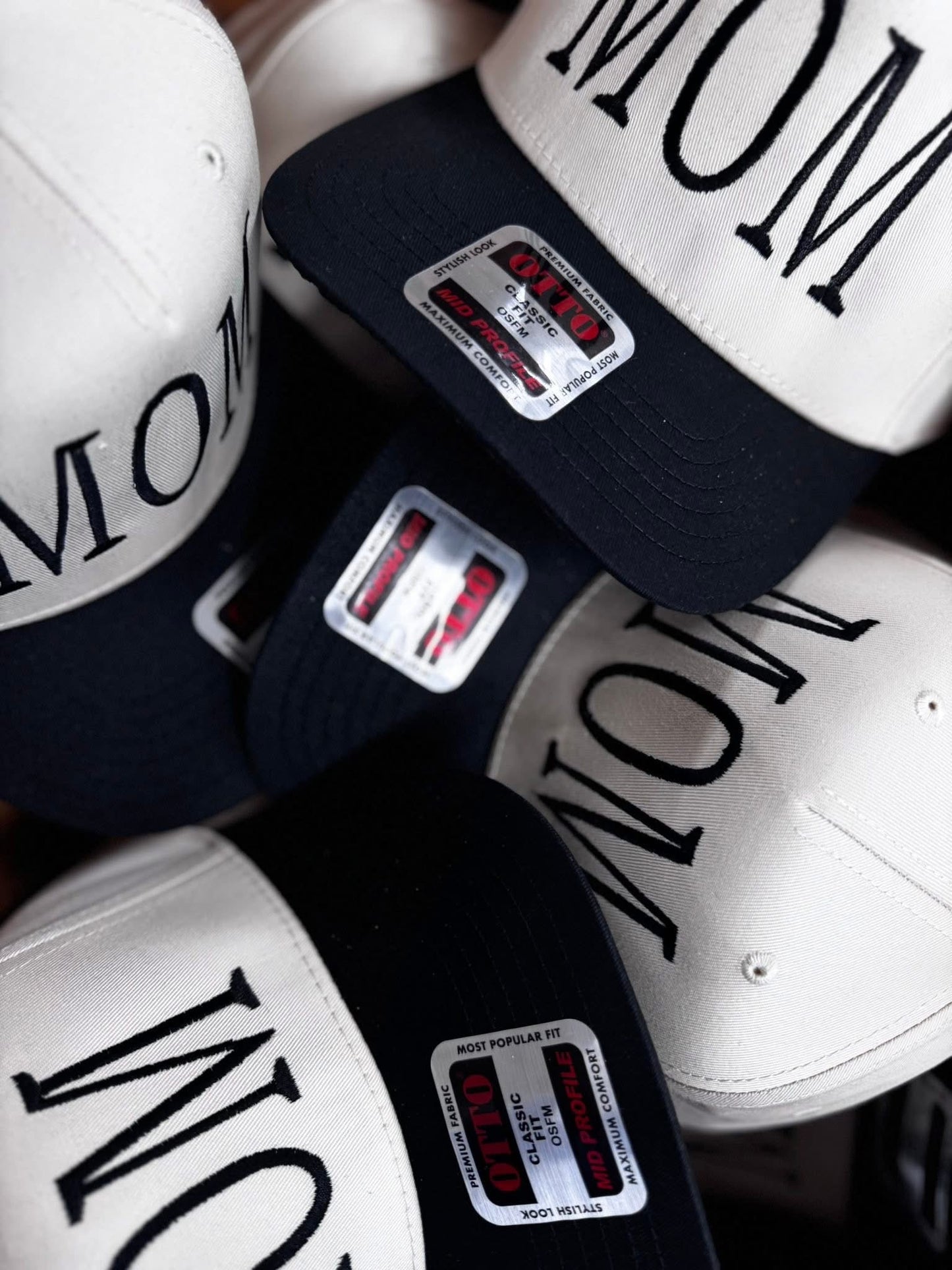 MOM SNAP BACK TRUCKER