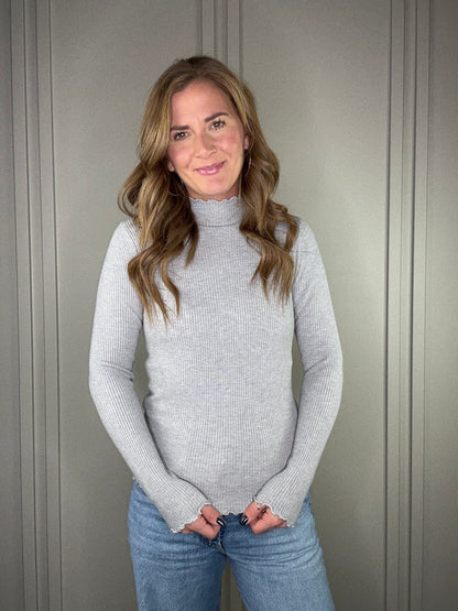 FITTED MOCK NECK SWEATER