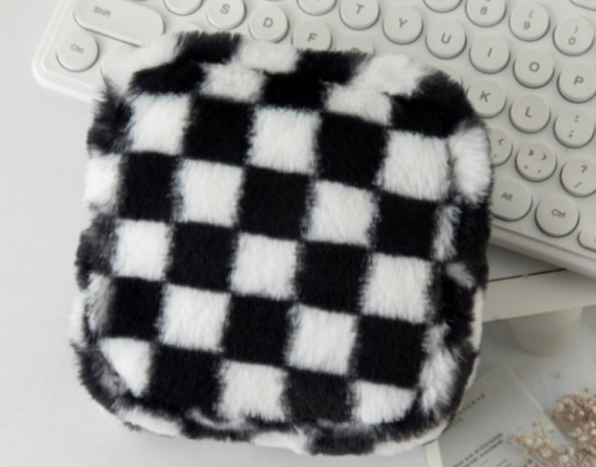 ::BF::CHECKERED COSMETIC TRAVEL BAG