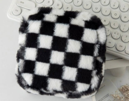 ::BF::CHECKERED COSMETIC TRAVEL BAG