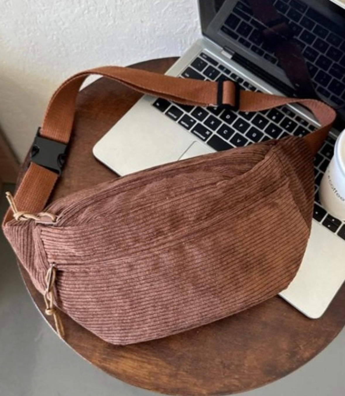 ::BF::CORDUROY CROSSBODY BAG