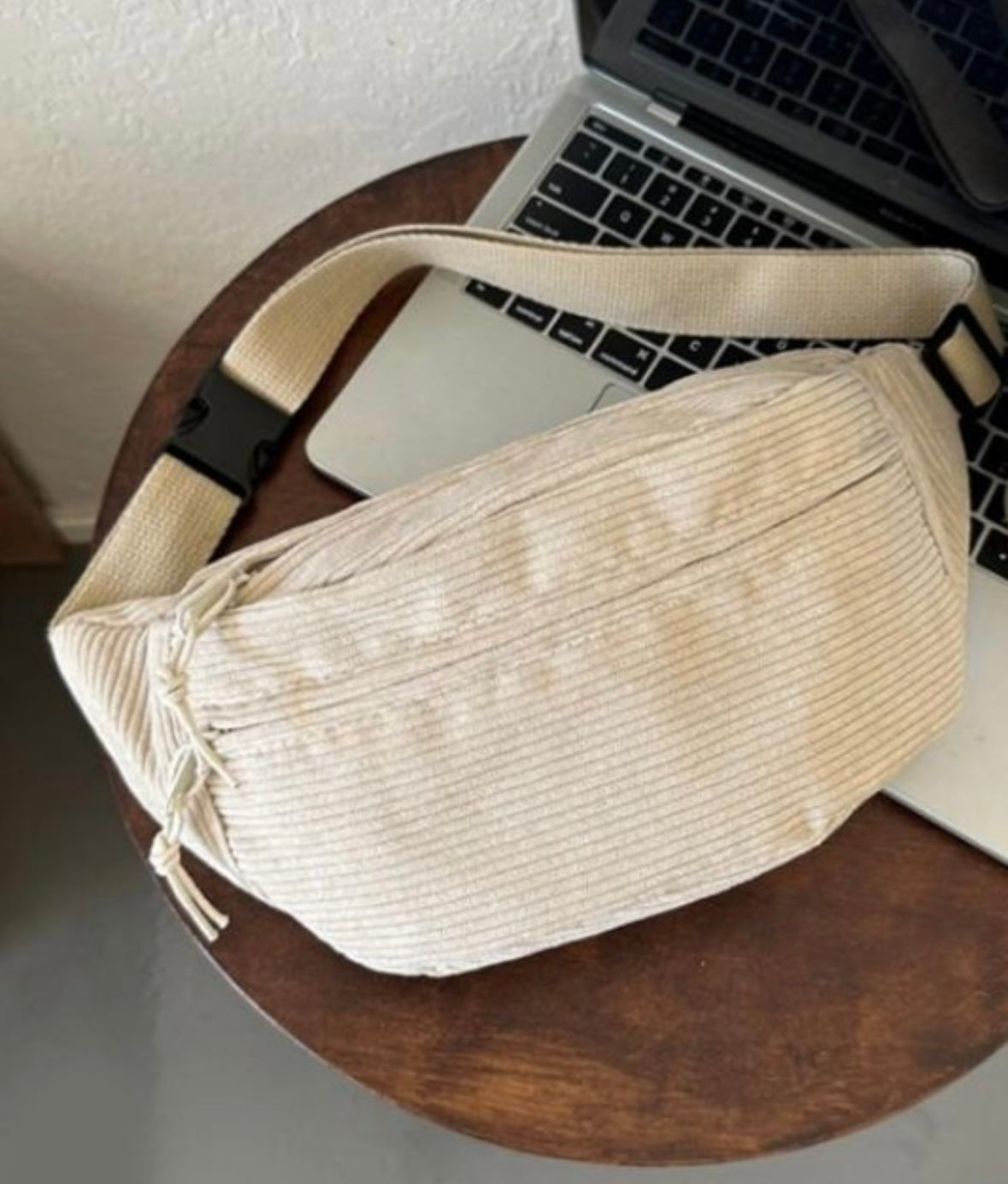 ::BF::CORDUROY CROSSBODY BAG