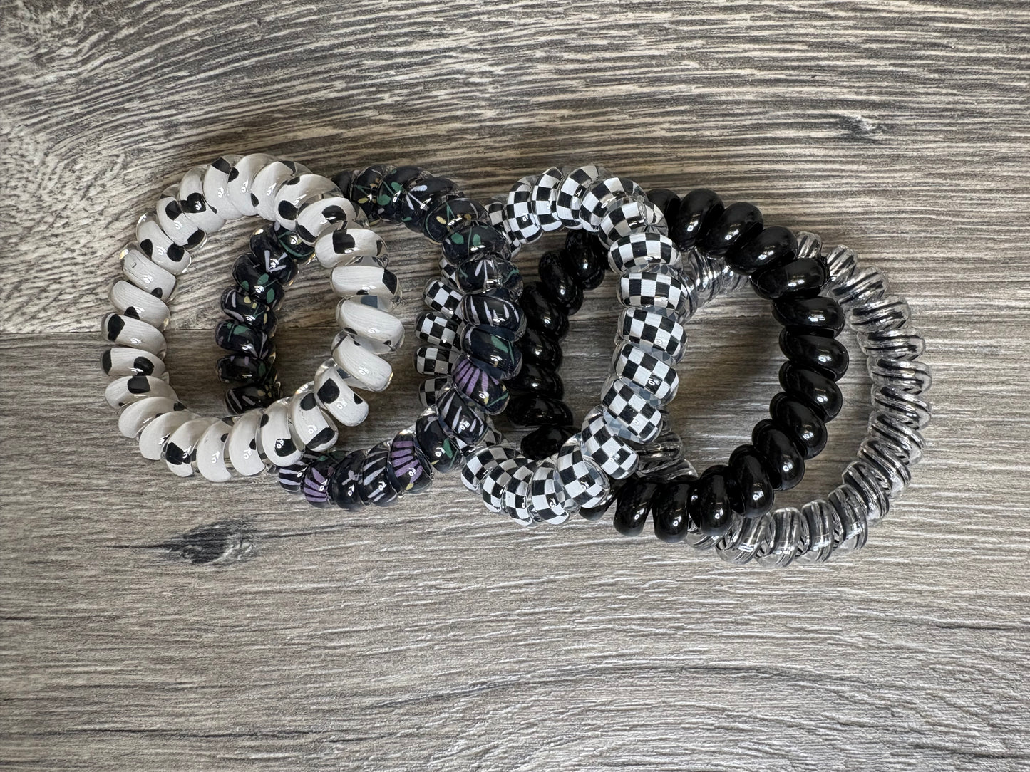 -BF- MIX OF 5 HAIR TIES