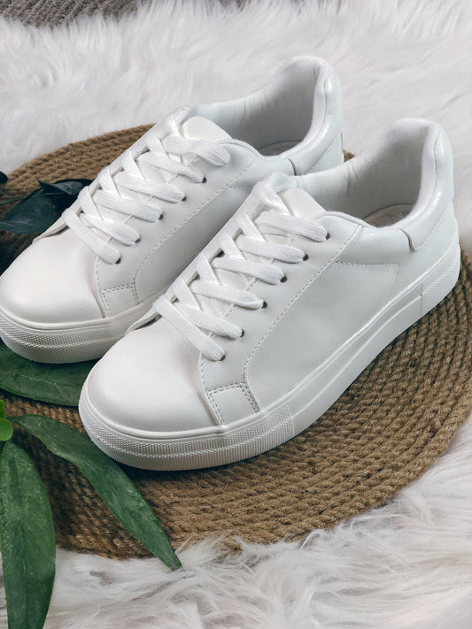 WHITE FLAT SNEAKER
