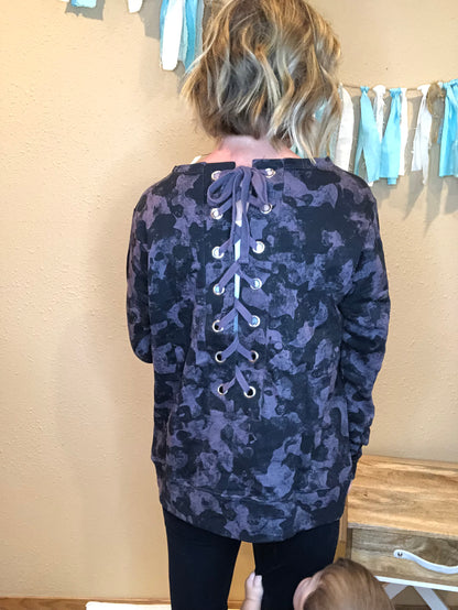 CAMO LACE BACK SWEATER