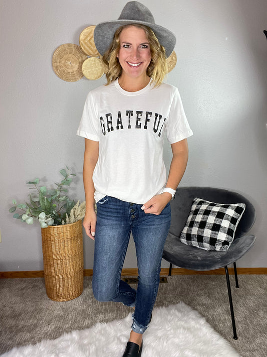 GRATEFUL GRAPHIC TEE