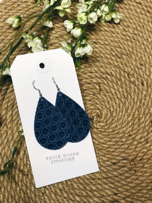 NAVY LEATHER EARRING