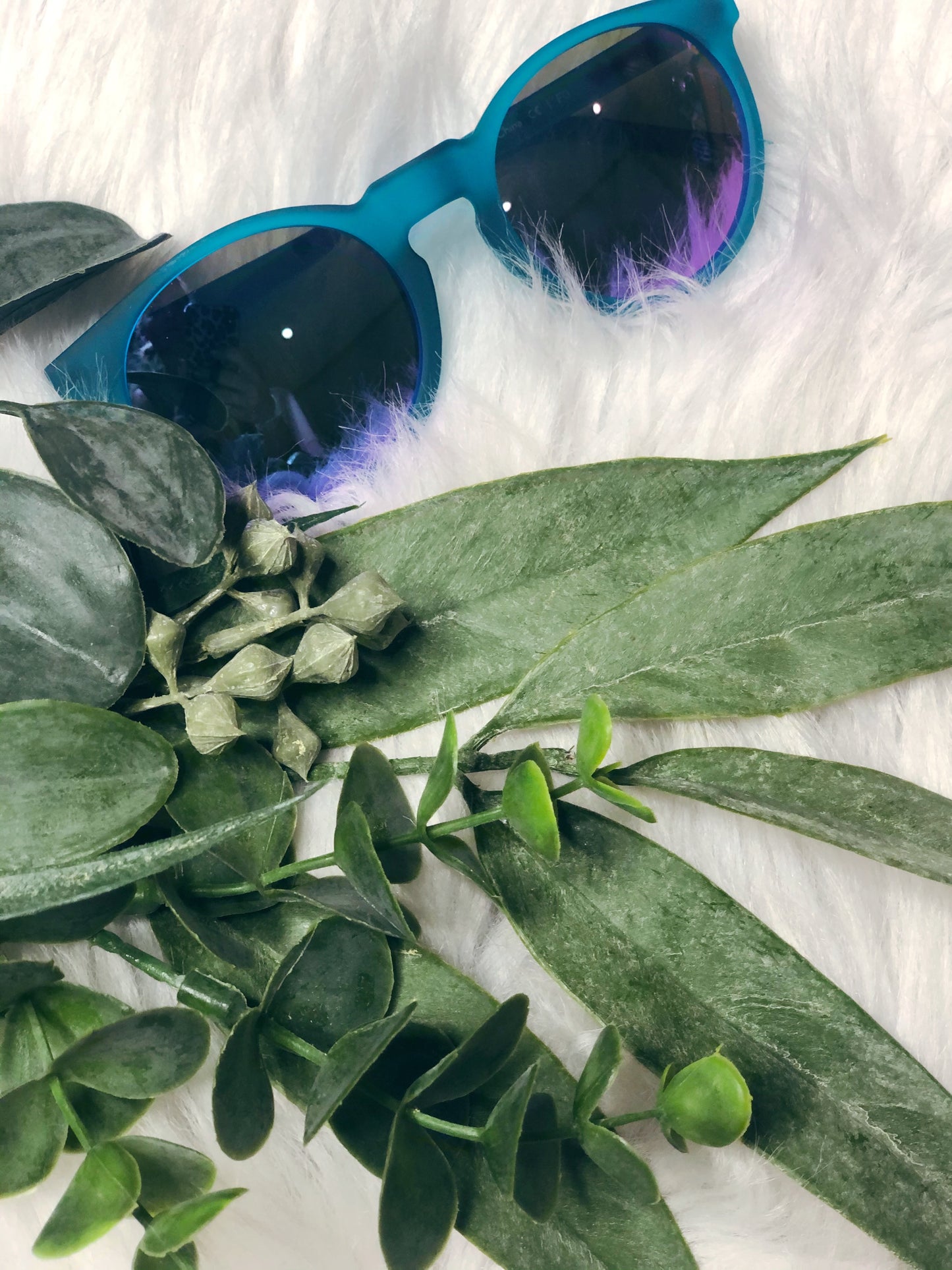 TEAL ROUND GOODR SUNNIES