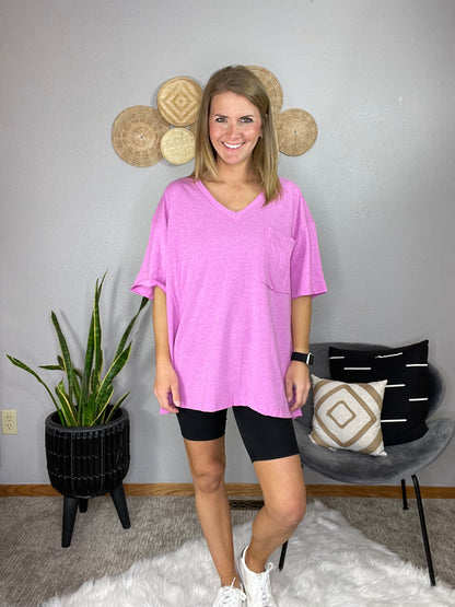 V-NECK BOYFRIEND TEE