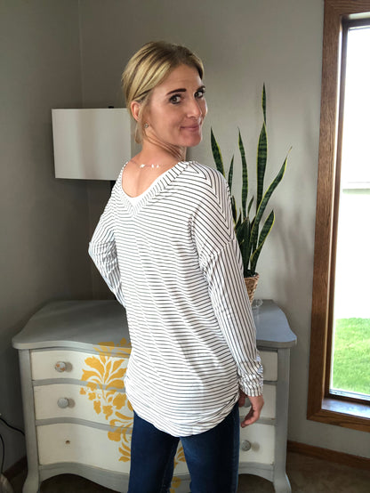 LONG SLEEVE STRIPE TEE