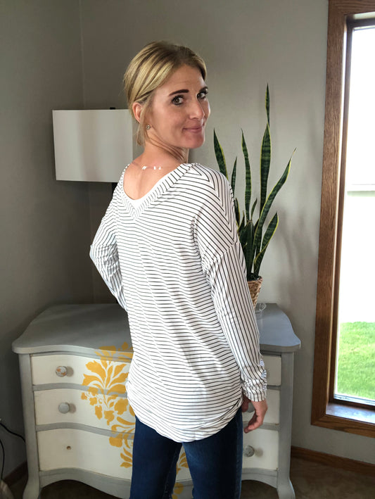 LONG SLEEVE STRIPE TEE