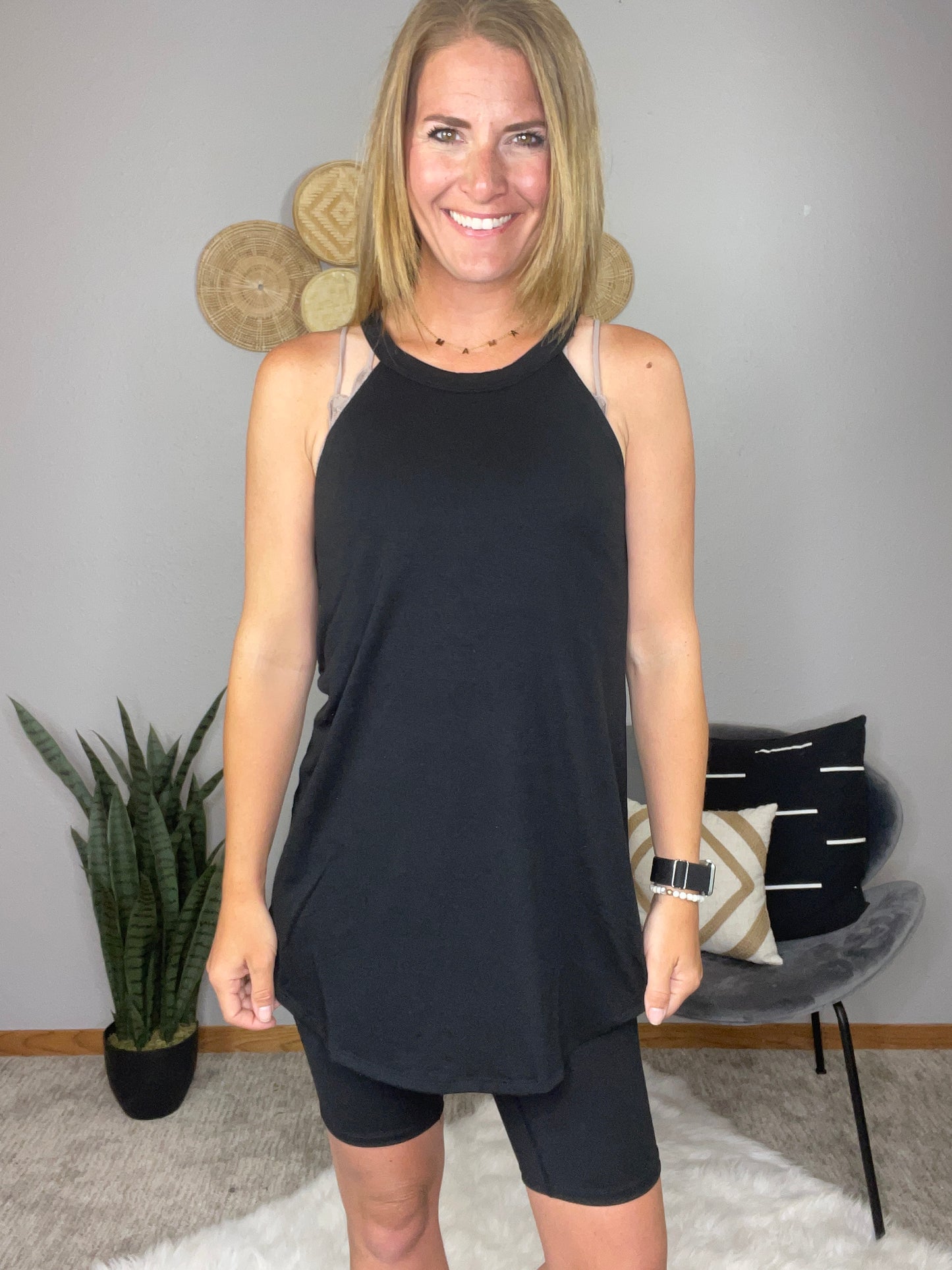 HALTER HIGH NECK BASIC TANK