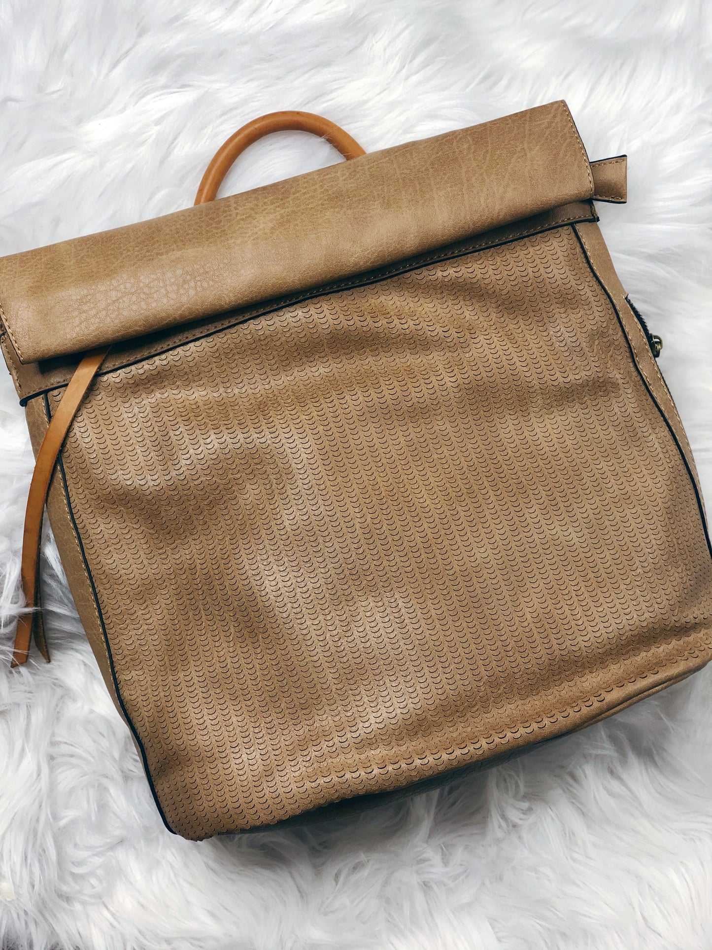 ZIP TOP BACKPACK