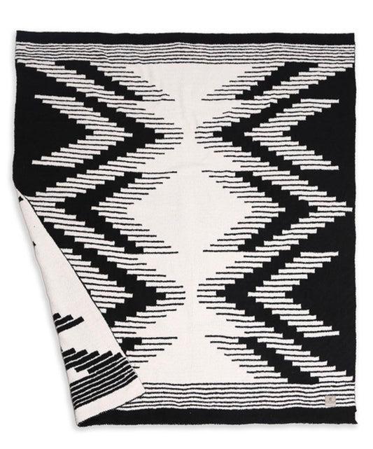 TRIBAL ARROW PATTERN SOFT THROW BLANKET