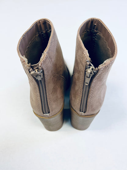 WESTERN BOOTIE