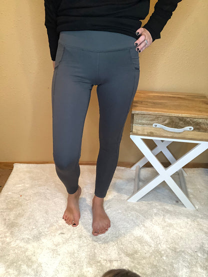 HIGH WAISTED POCKET LEGGINGS