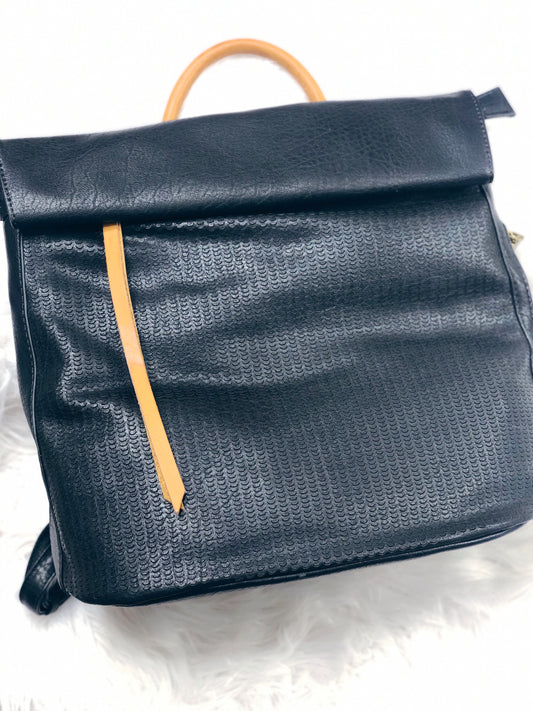 ZIP TOP BACKPACK