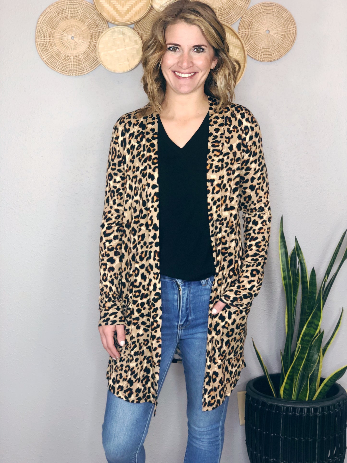 LEOPARD PRINT POCKET CARDIGAN