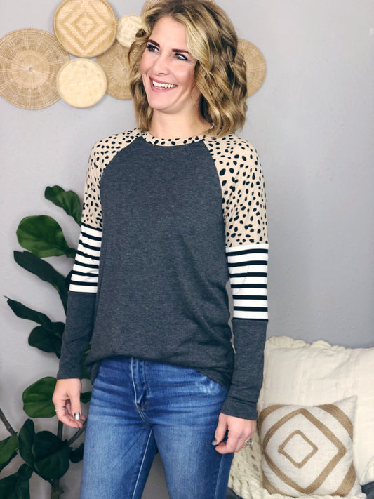 LEOPARD DOT BASEBALL TOP