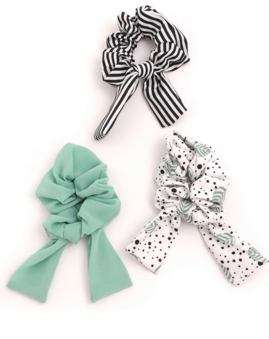 BOW SCRUNCHIE