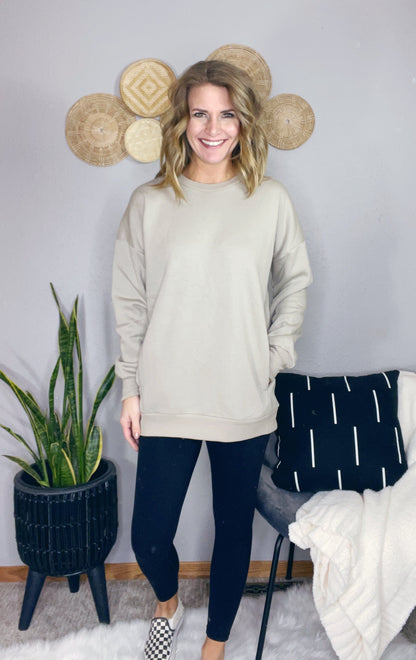 LONG SLEEVE SWEATSHIRT W/ SIDE POCKETS