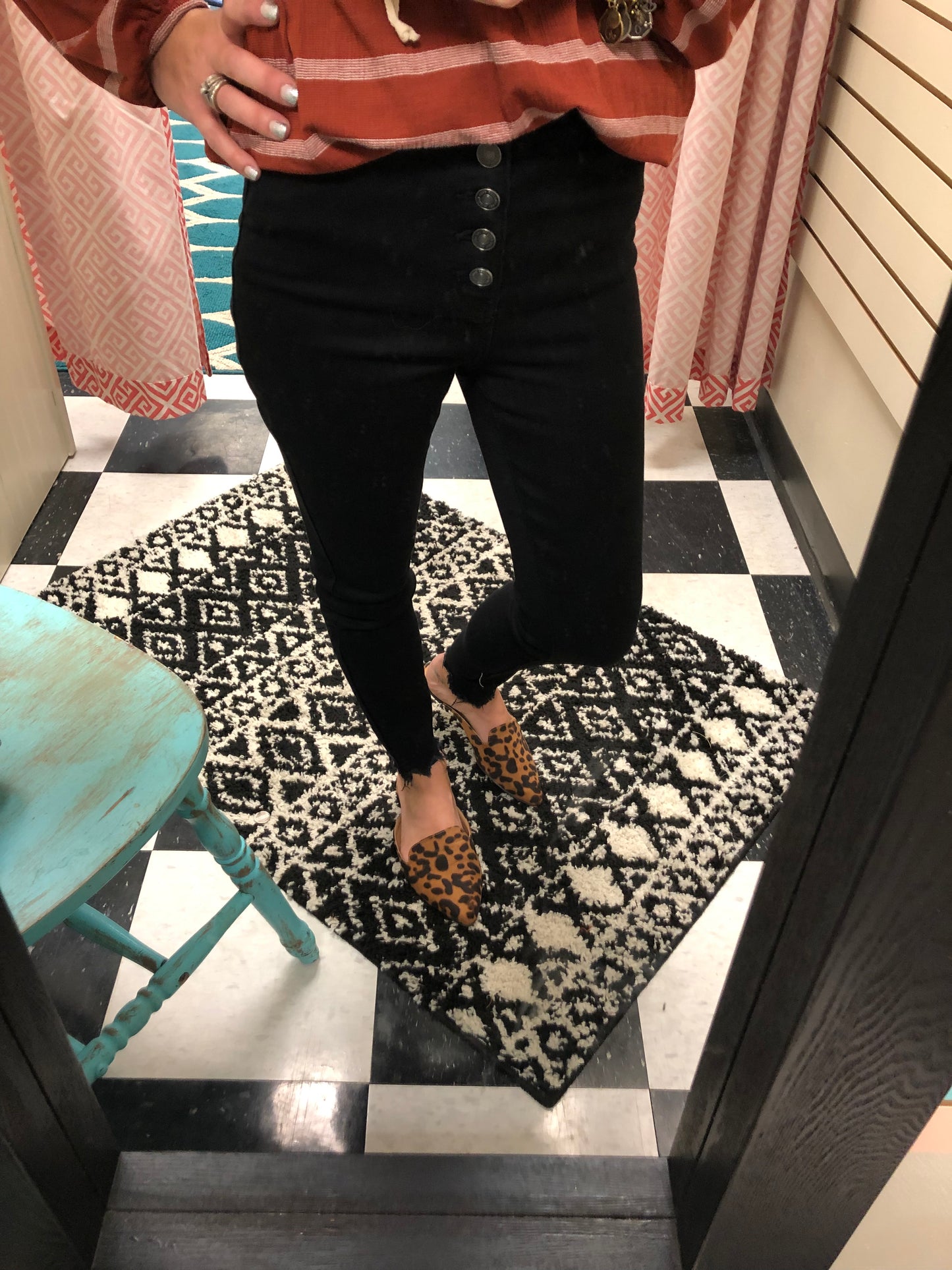 BLACK HIGH RISE SKINNY JEAN