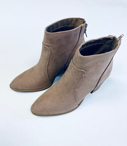 WESTERN BOOTIE