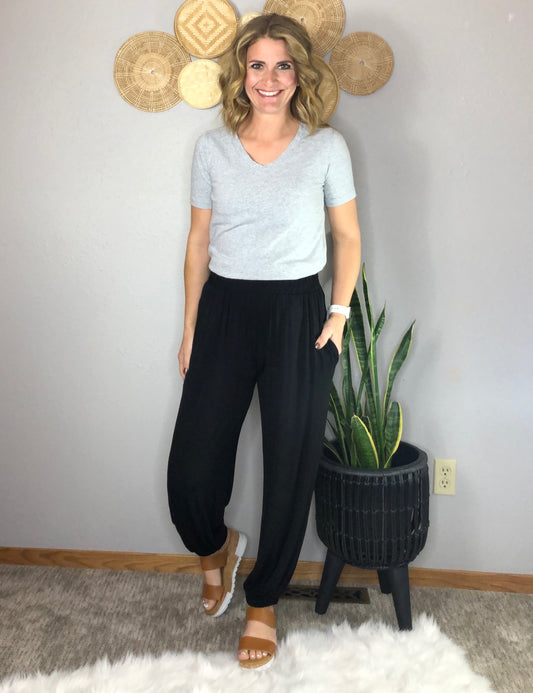 KNIT BLACK PANT WITH ELASTIC WAIST
