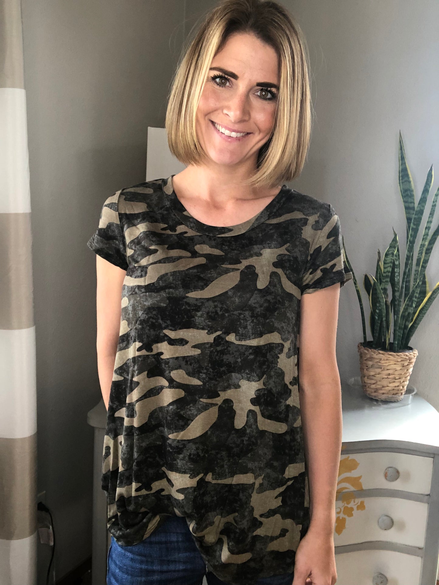 CAMO TEE
