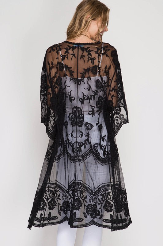 LACE DUSTER