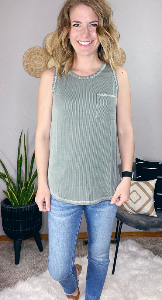 ROUND NECK EXPOSED STITCHING TANK