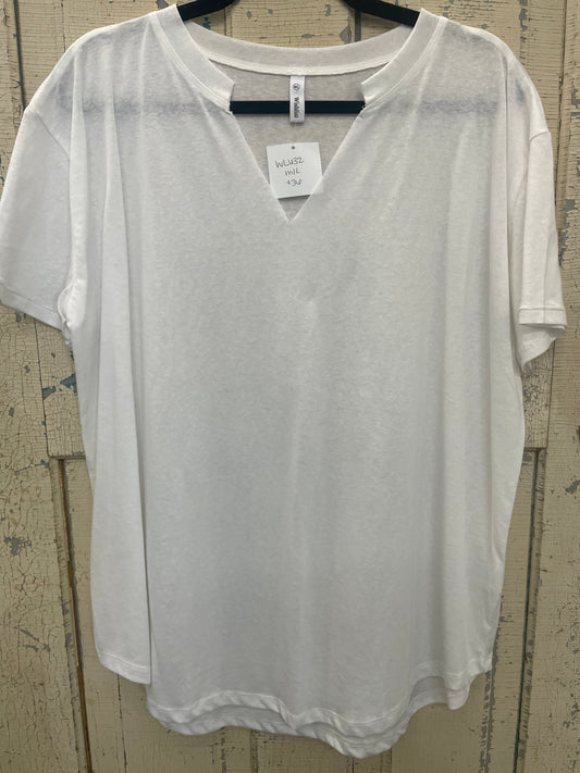 WHITE TOP WITH FRONT SLIT