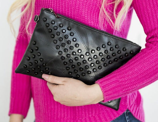 SKYA STUDDED CLUTCH