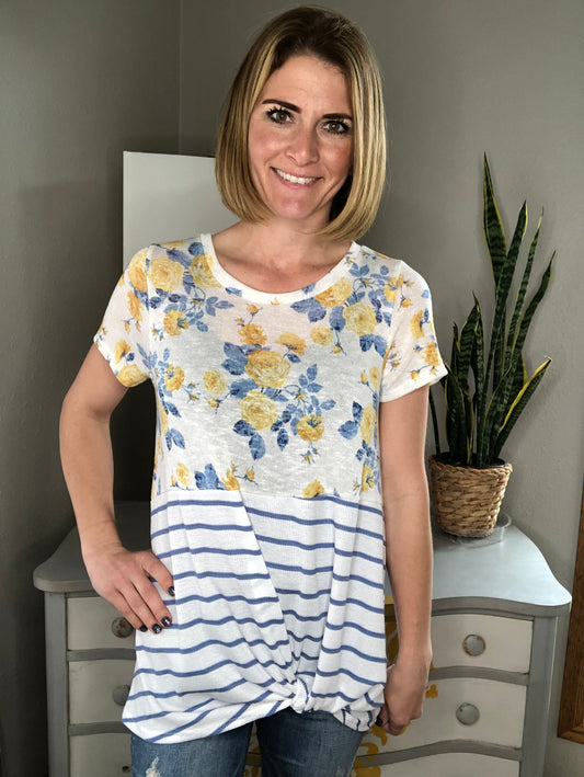 FLORAL AND STRIPED FRONT KNOT TEE