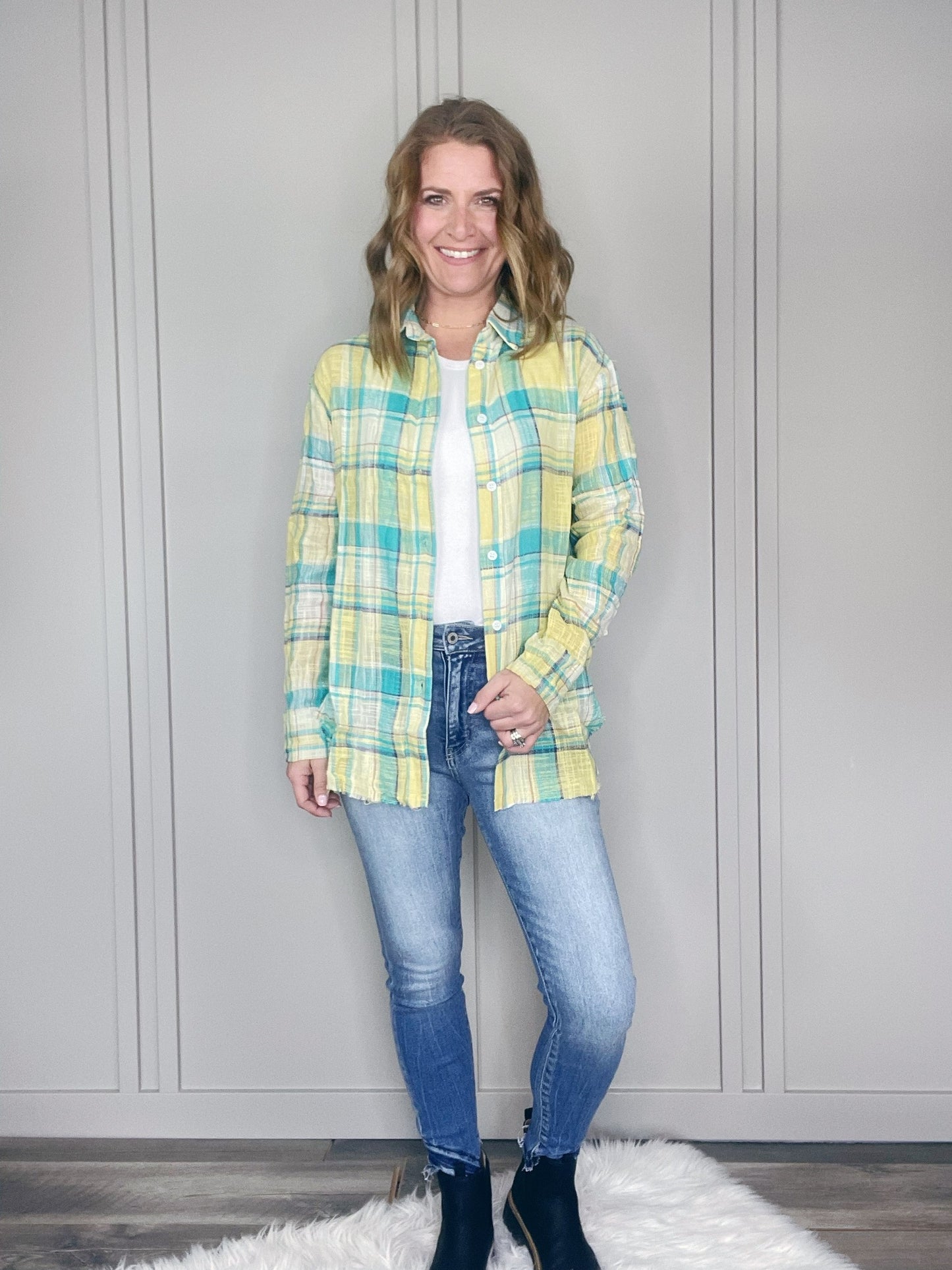 SPRING BUTTON DOWN PLAID W/ CUT EDGE DETAIL