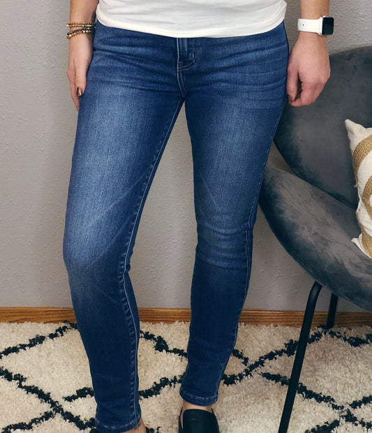 HIGH RISE SUPER SKINNY JEANS