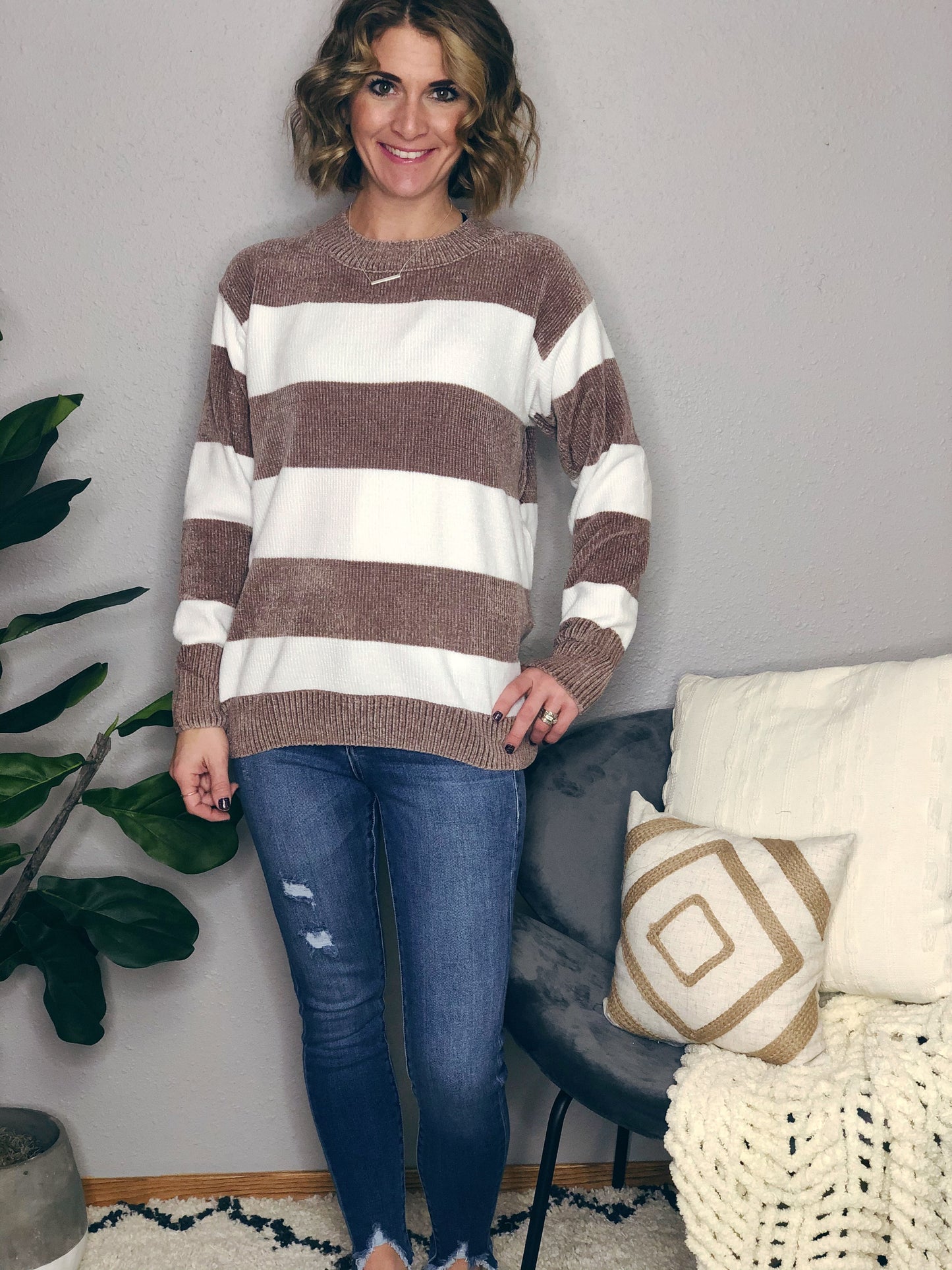 STRIPED SWEATER