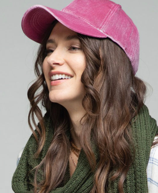 CASUAL VELVET BASEBALL CAP WITH VELCRO CLOSURE
