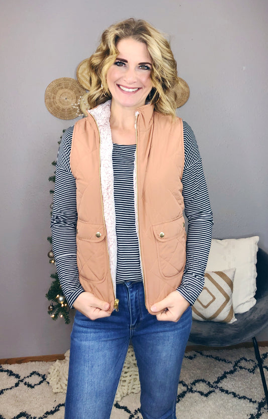REVERSIBLE PUFFER VEST