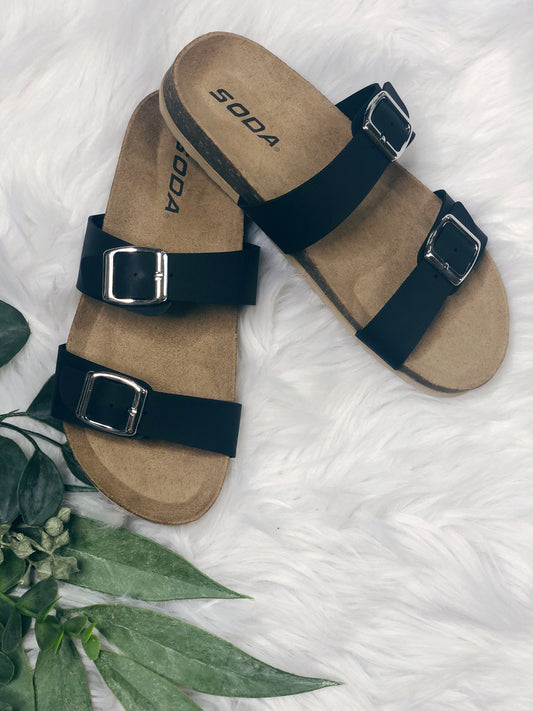 BLACK BUCKLE SANDAL {LITTLES}
