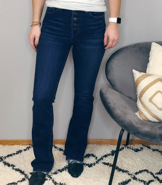 HIGH RISE EXPOSED BUTTON BOOTCUT JEANS
