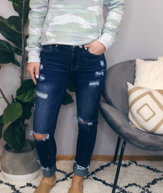 MIDRISE DARK WASH DISTRESSED KANCAN