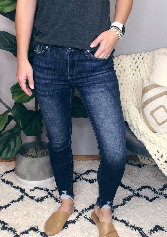 HIGH RISE ANKLE DETAIL KANCAN JEAN