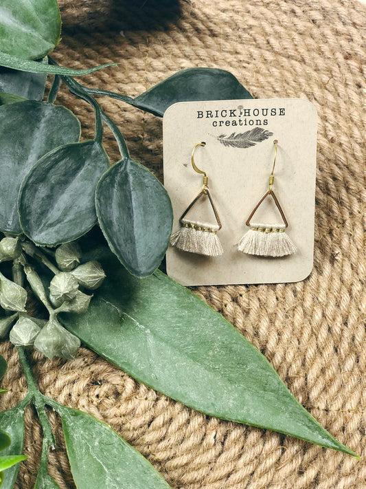 CREAM FRINGE TRIANGLE EARRINGS