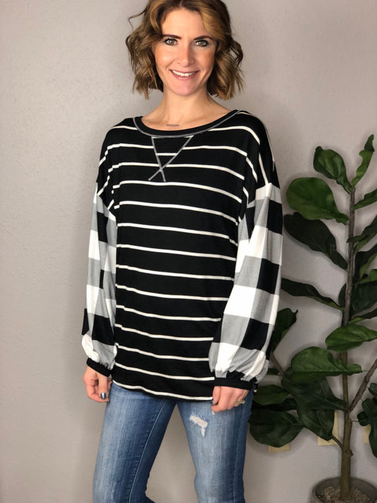PLAID PUFF SLEEVE TOP