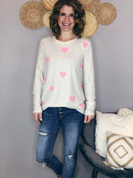 KNIT HEART GRAPHIC LONG SLEEVE