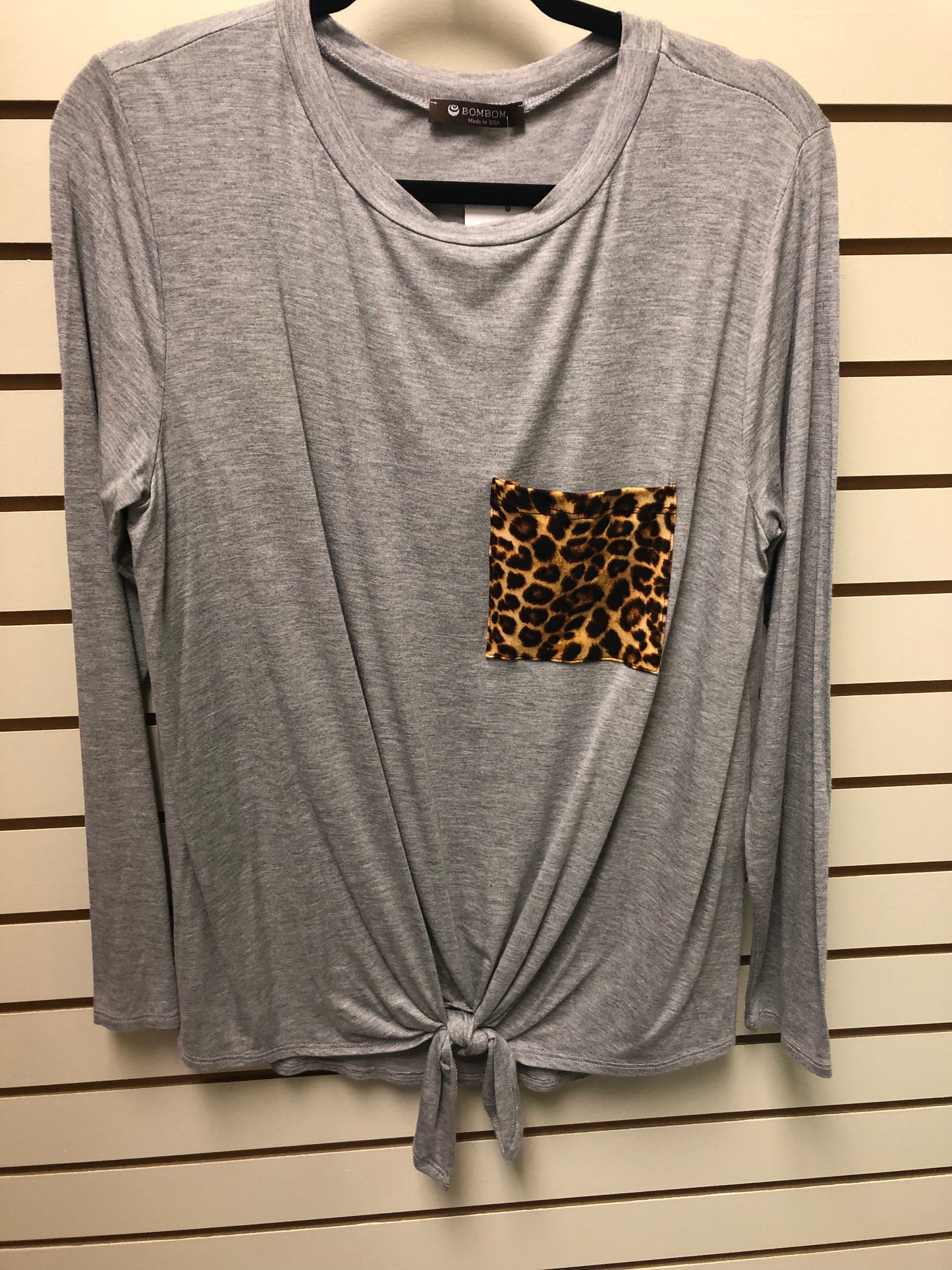 LEOPARD POCKET TOP