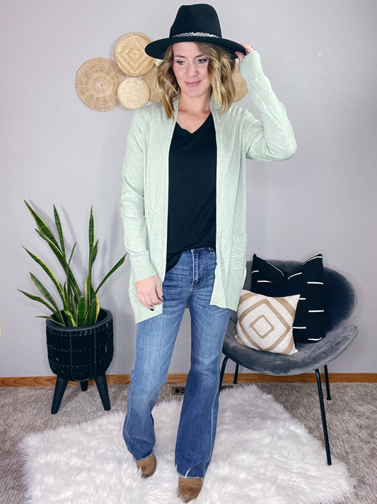 SPRING DREAMERS CARDIGAN ‘22