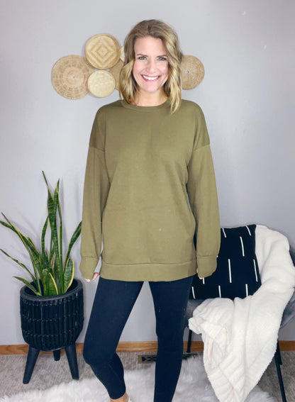 LONG SLEEVE SWEATSHIRT W/ SIDE POCKETS